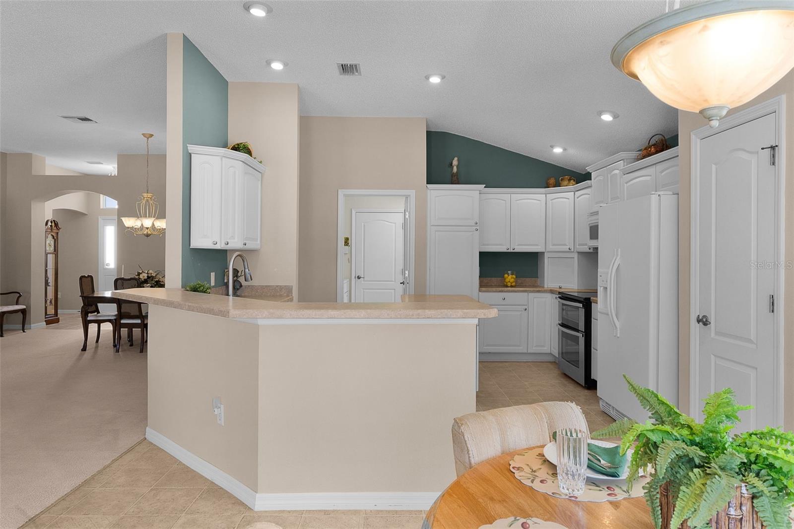 2908 MANOR DOWNS, The Villages, FL 32162