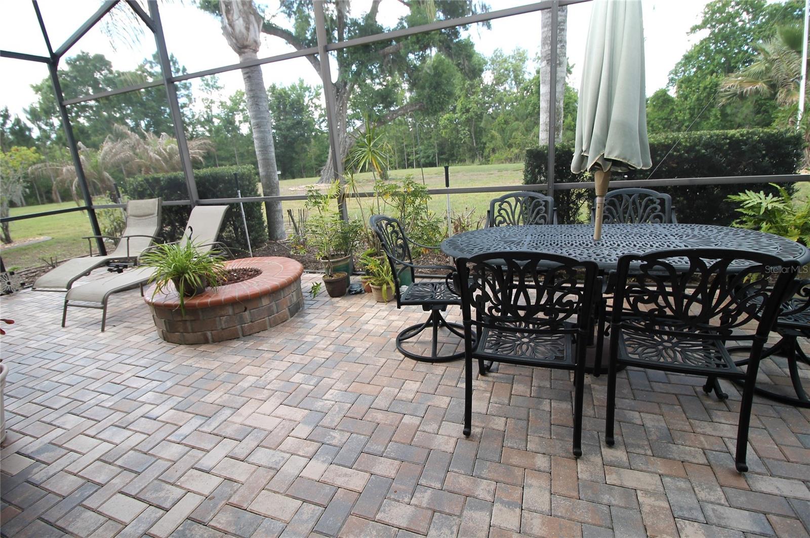 516 LAGO LOOP, Davenport, FL 33837