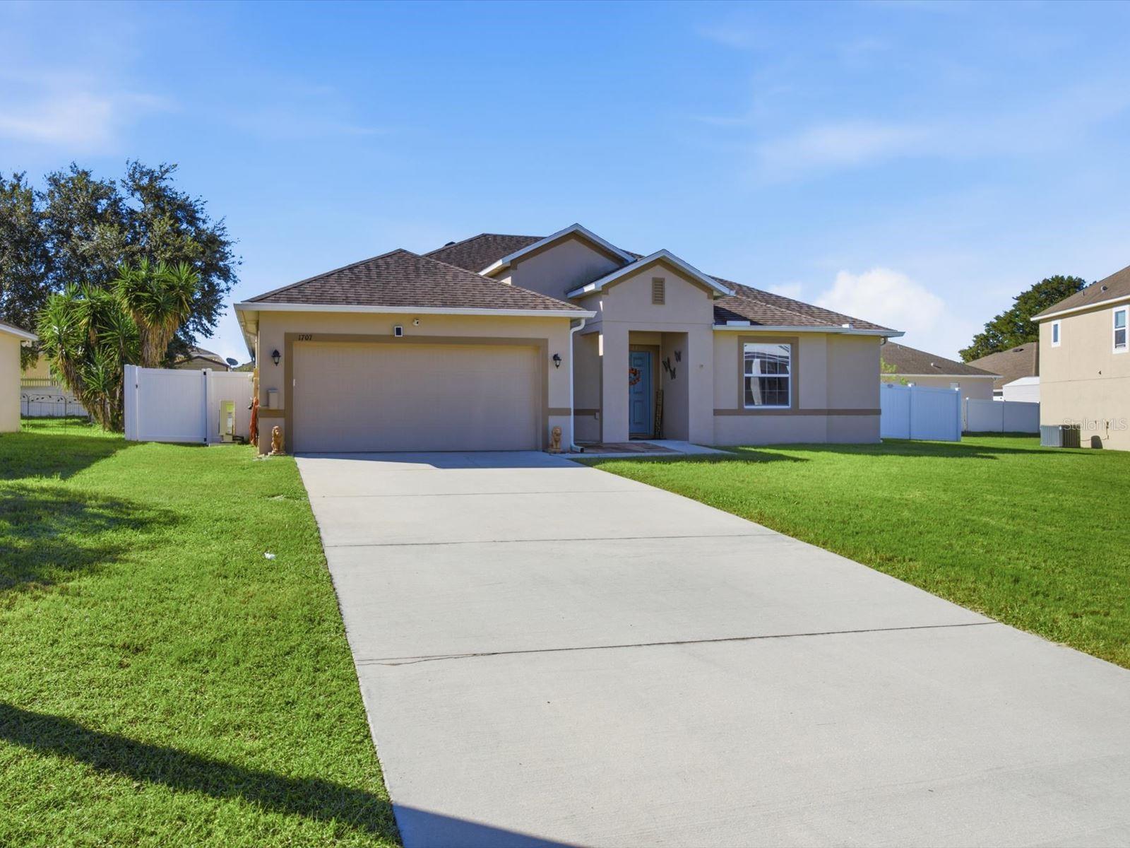 1707 HOOFPRINT COURT, Fruitland Park, FL 34731 1707 HOOFPRINT COURT, Fruitland Park, FL 34731
