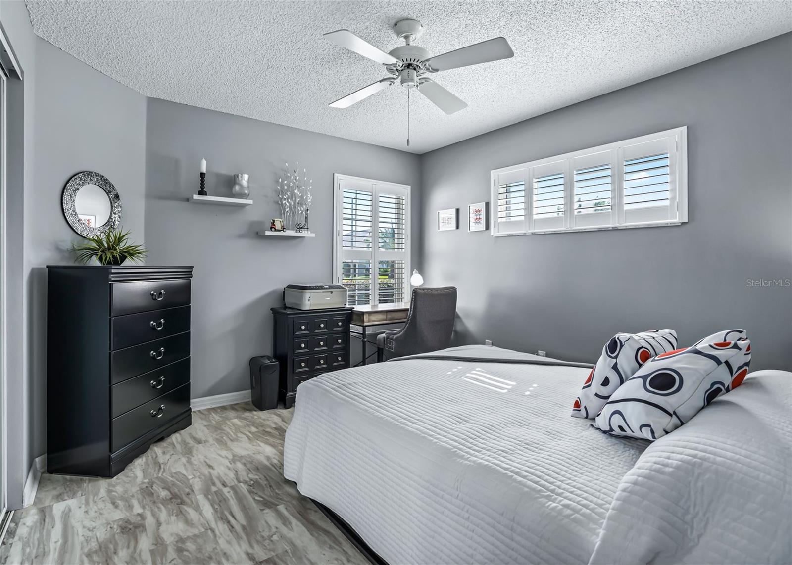 2nd bedroom