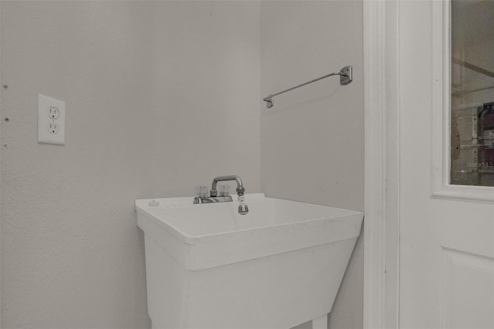 Laundry Rm