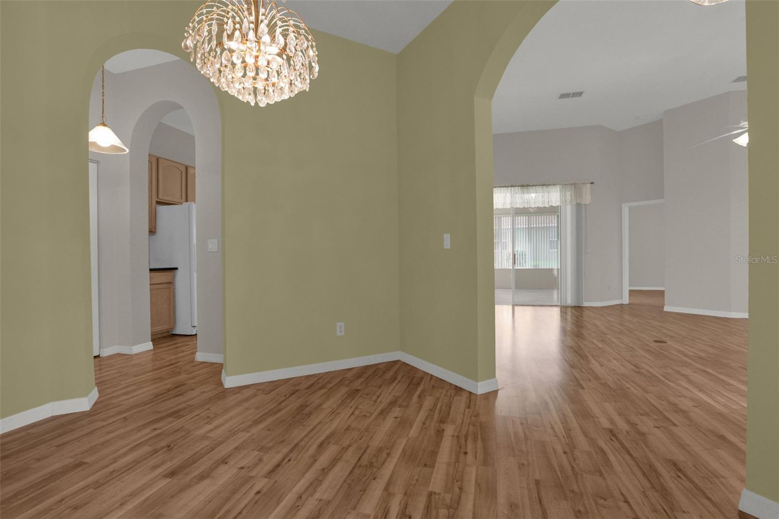 Dining Rm