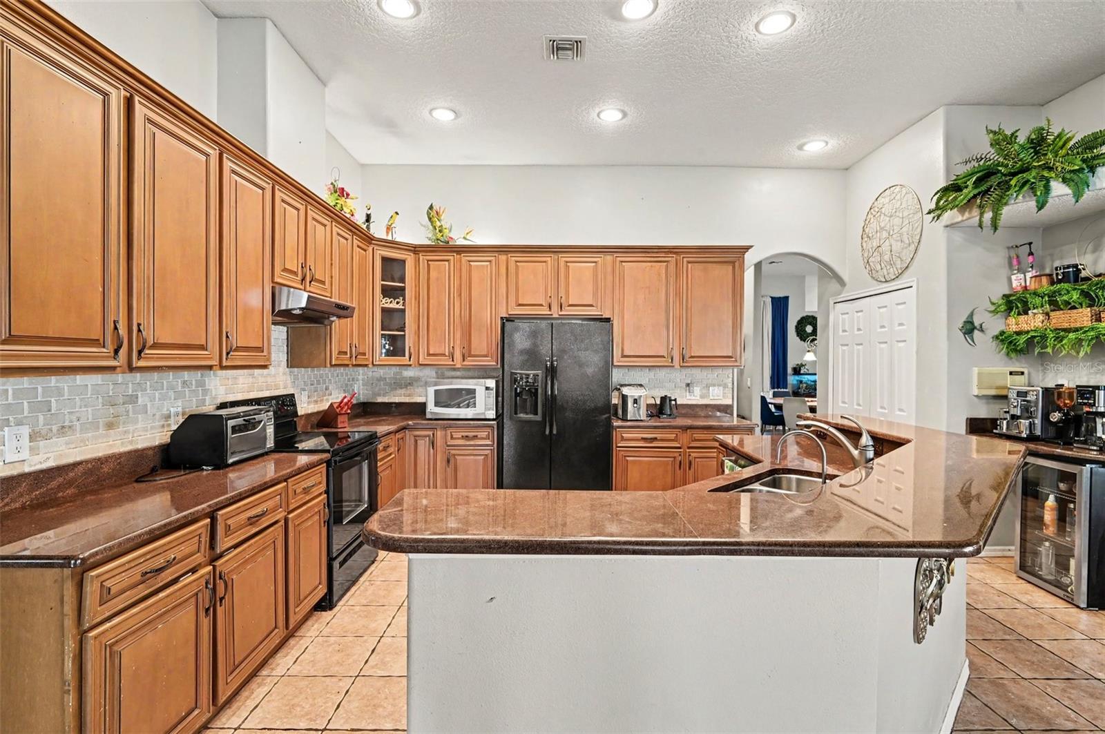 1325 TALL MAPLE LOOP, Oviedo, FL 32765