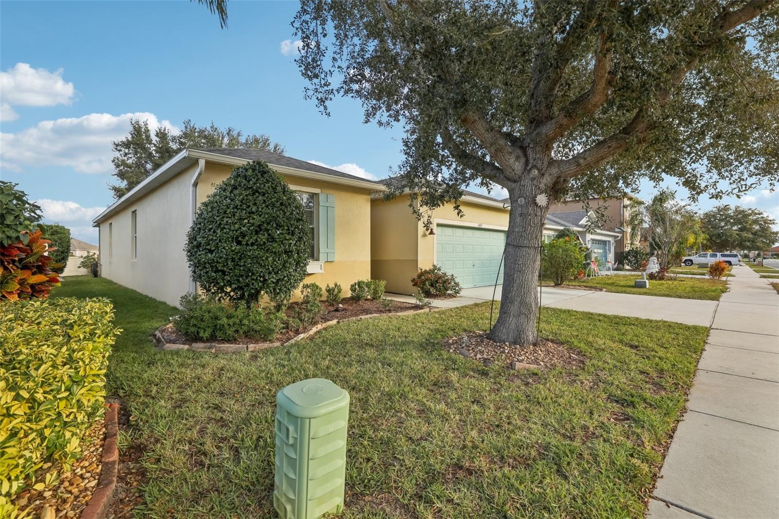 1689 STRATHMORE CIRCLE, Mount Dora, FL 32757