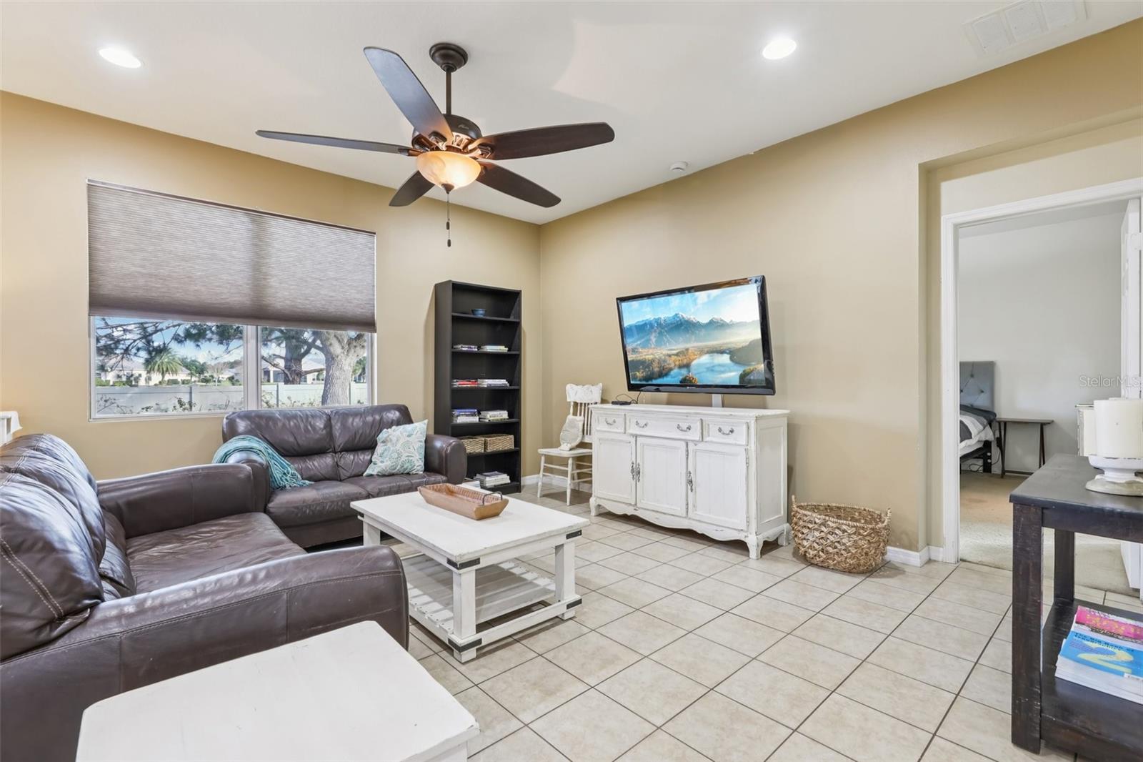 1689 STRATHMORE CIRCLE, Mount Dora, FL 32757