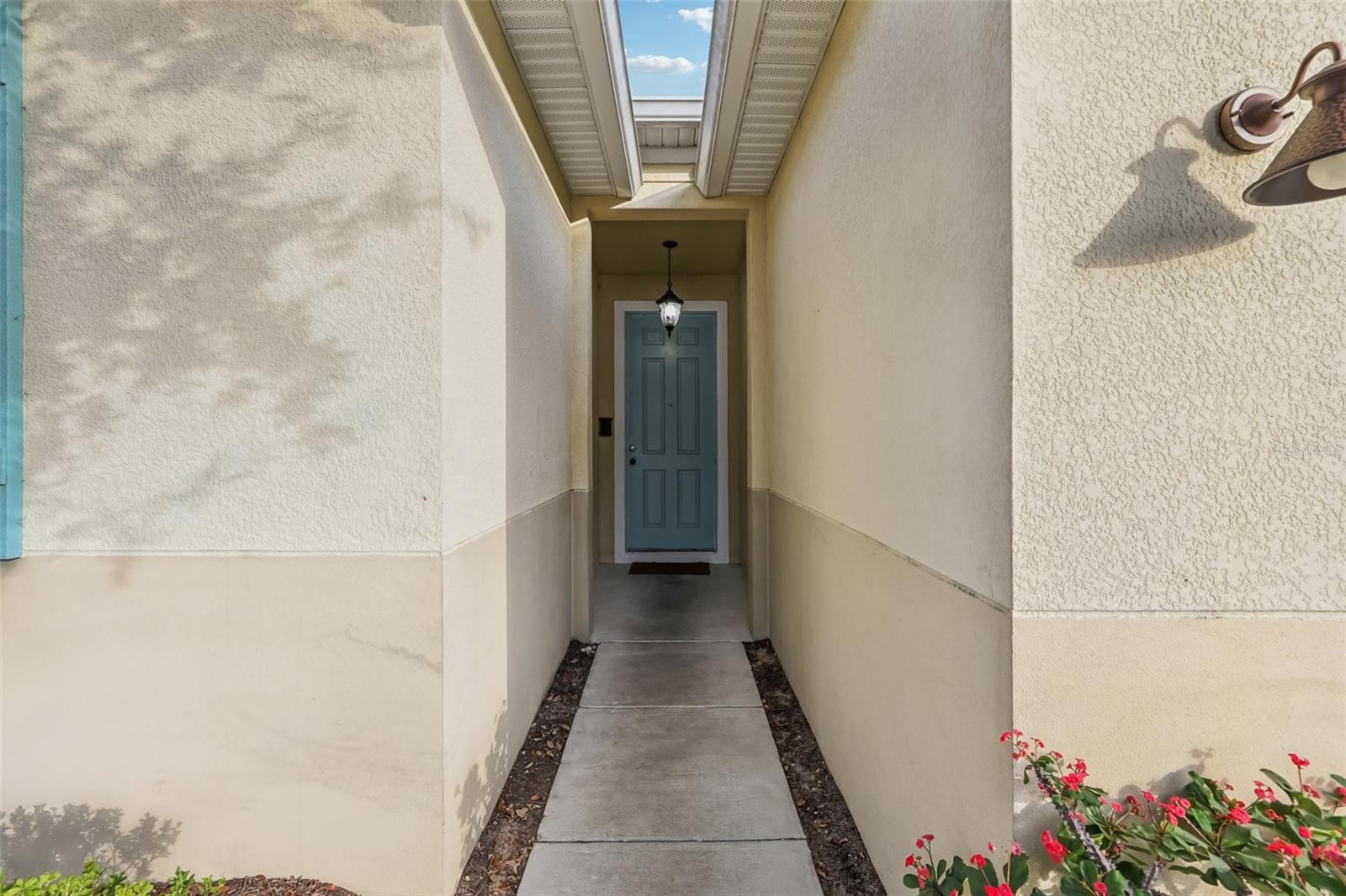 1689 STRATHMORE CIRCLE, Mount Dora, FL 32757