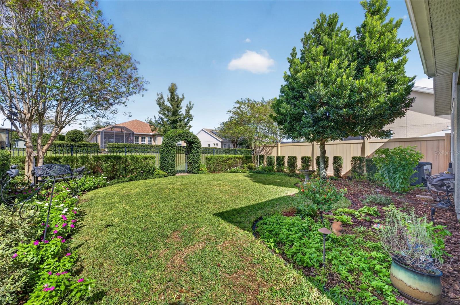 75 BAYOU BEND ROAD, Groveland, FL 34736