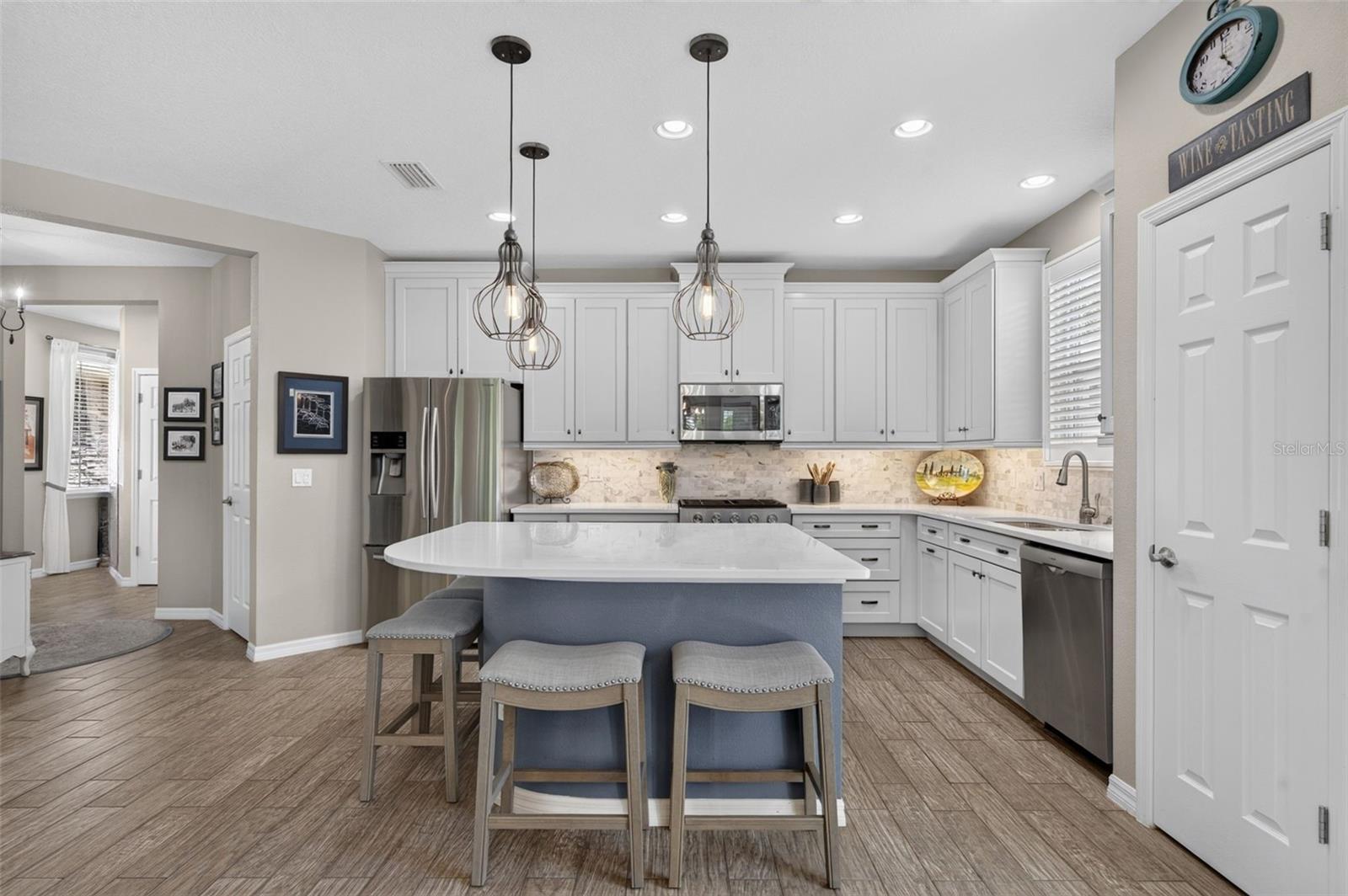 75 BAYOU BEND ROAD, Groveland, FL 34736