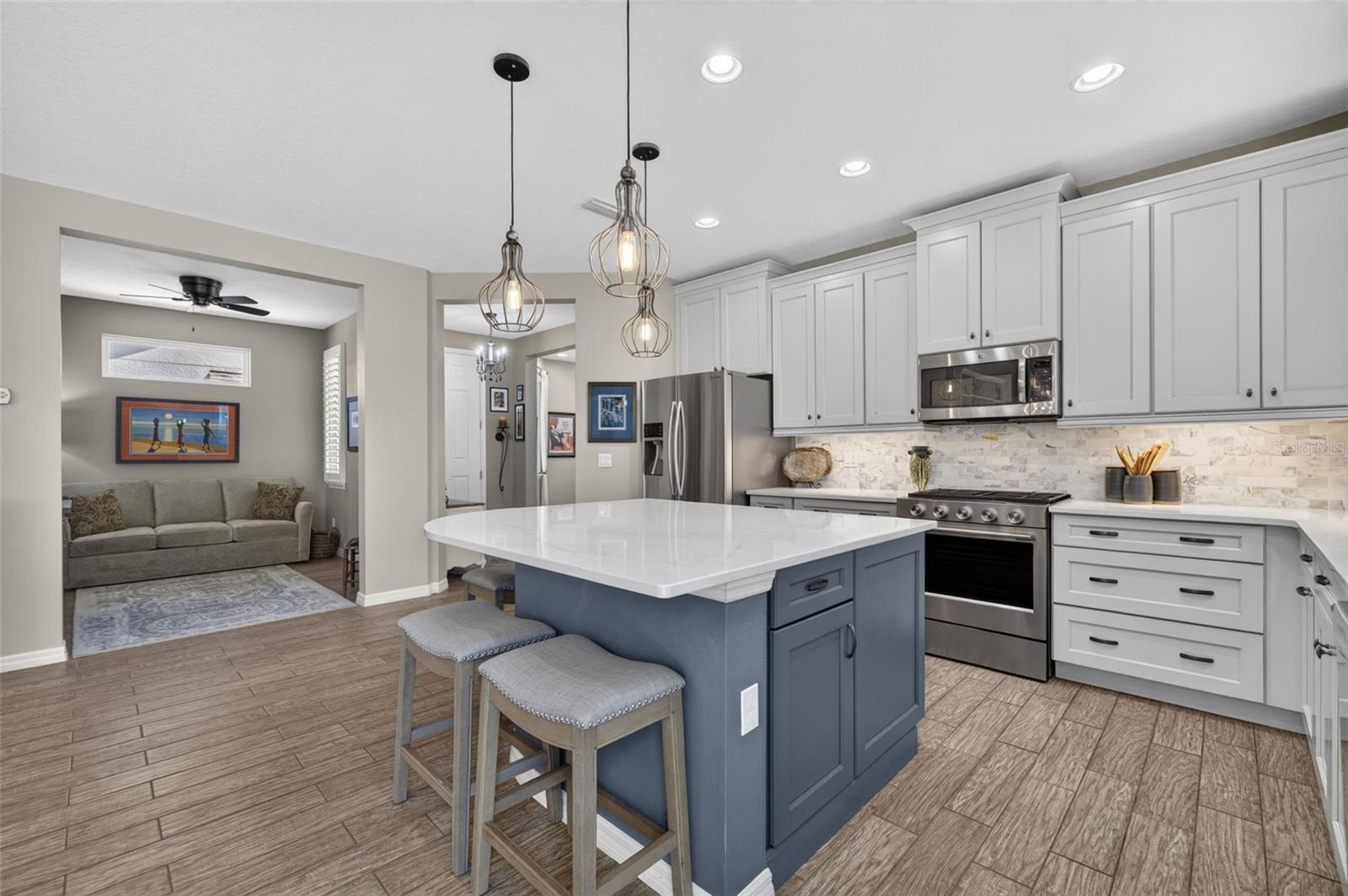 75 BAYOU BEND ROAD, Groveland, FL 34736