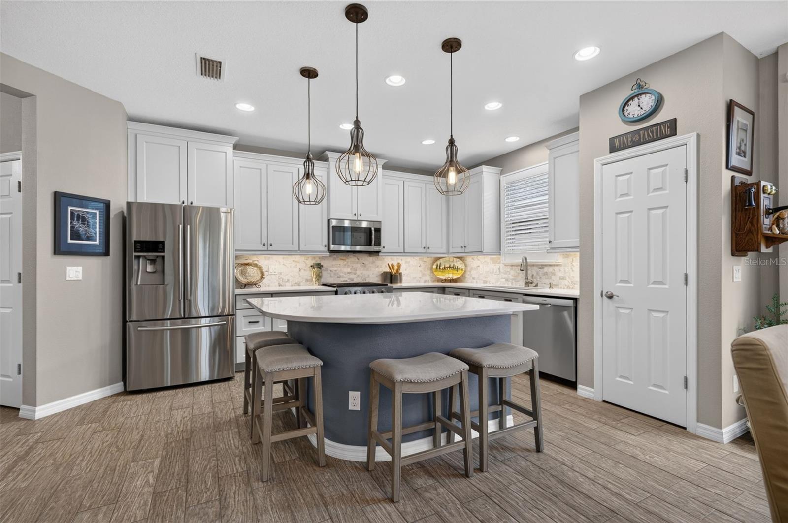 75 BAYOU BEND ROAD, Groveland, FL 34736