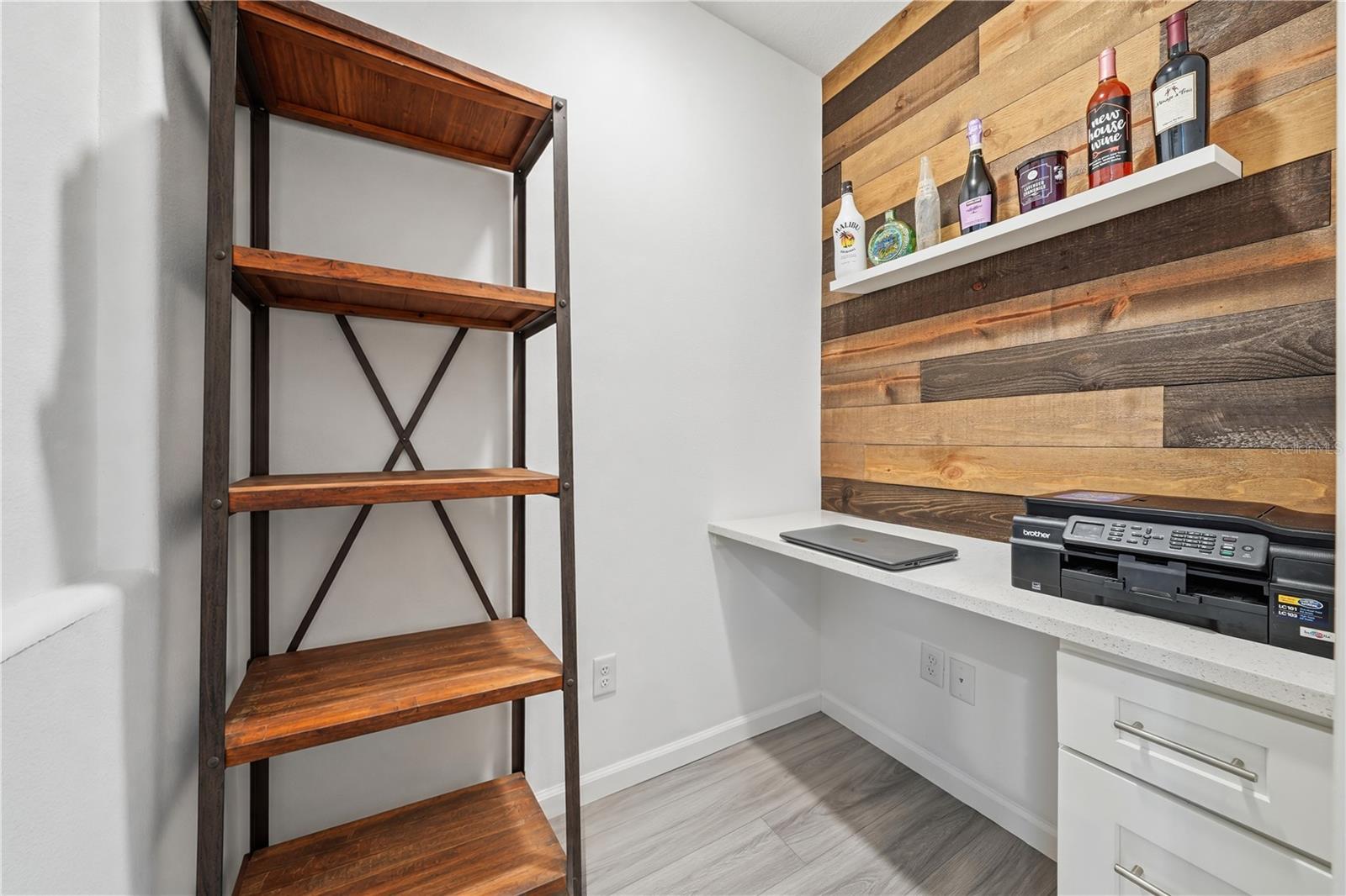 office, work, study, or craft room
