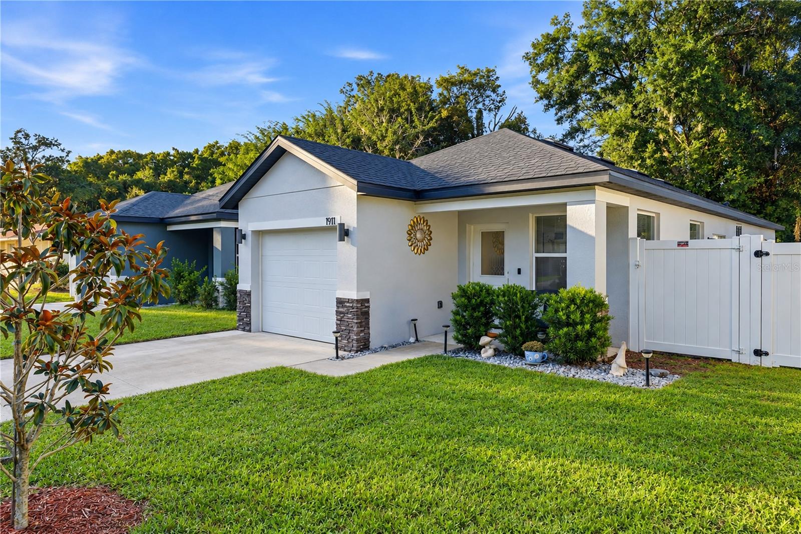 1911 Viginia Avenue, Eustis FL 32726