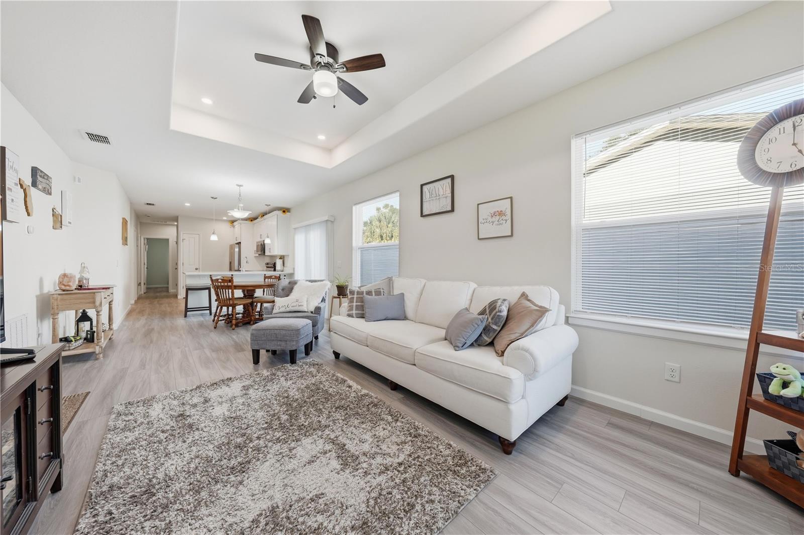 great room, dining area, kitchen