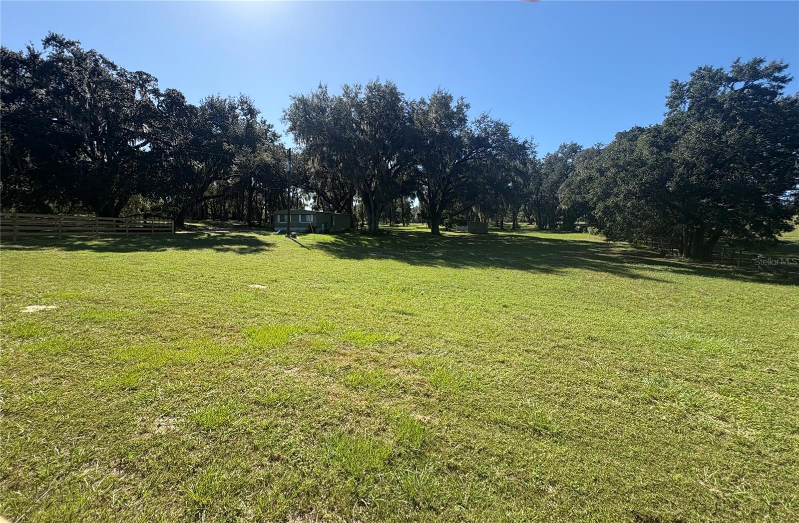 2930 GRIFFIN AVENUE, Lady Lake, FL 32159