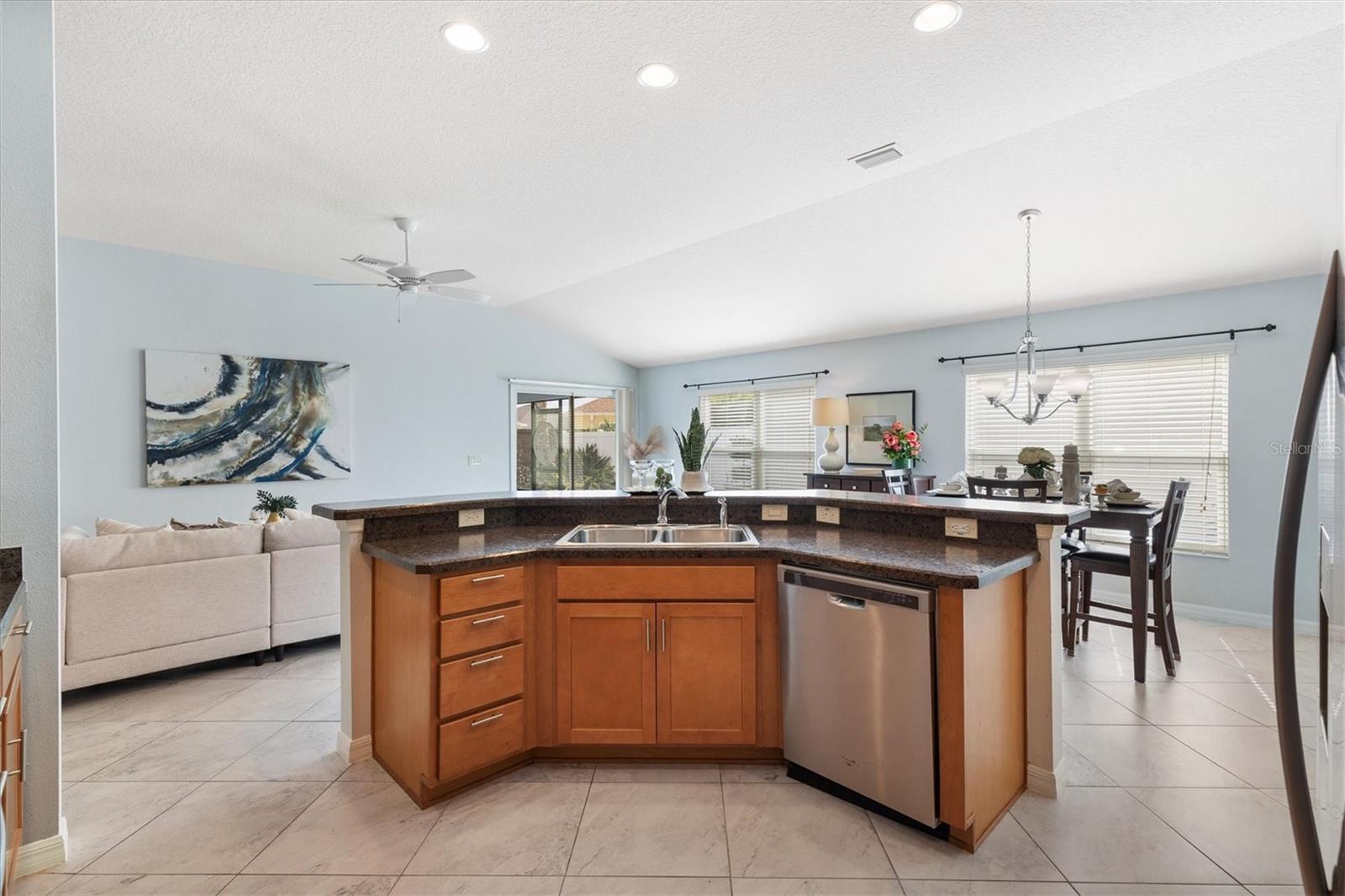16839 SE 91ST PHILLIPS COURT, The Villages, FL 32162