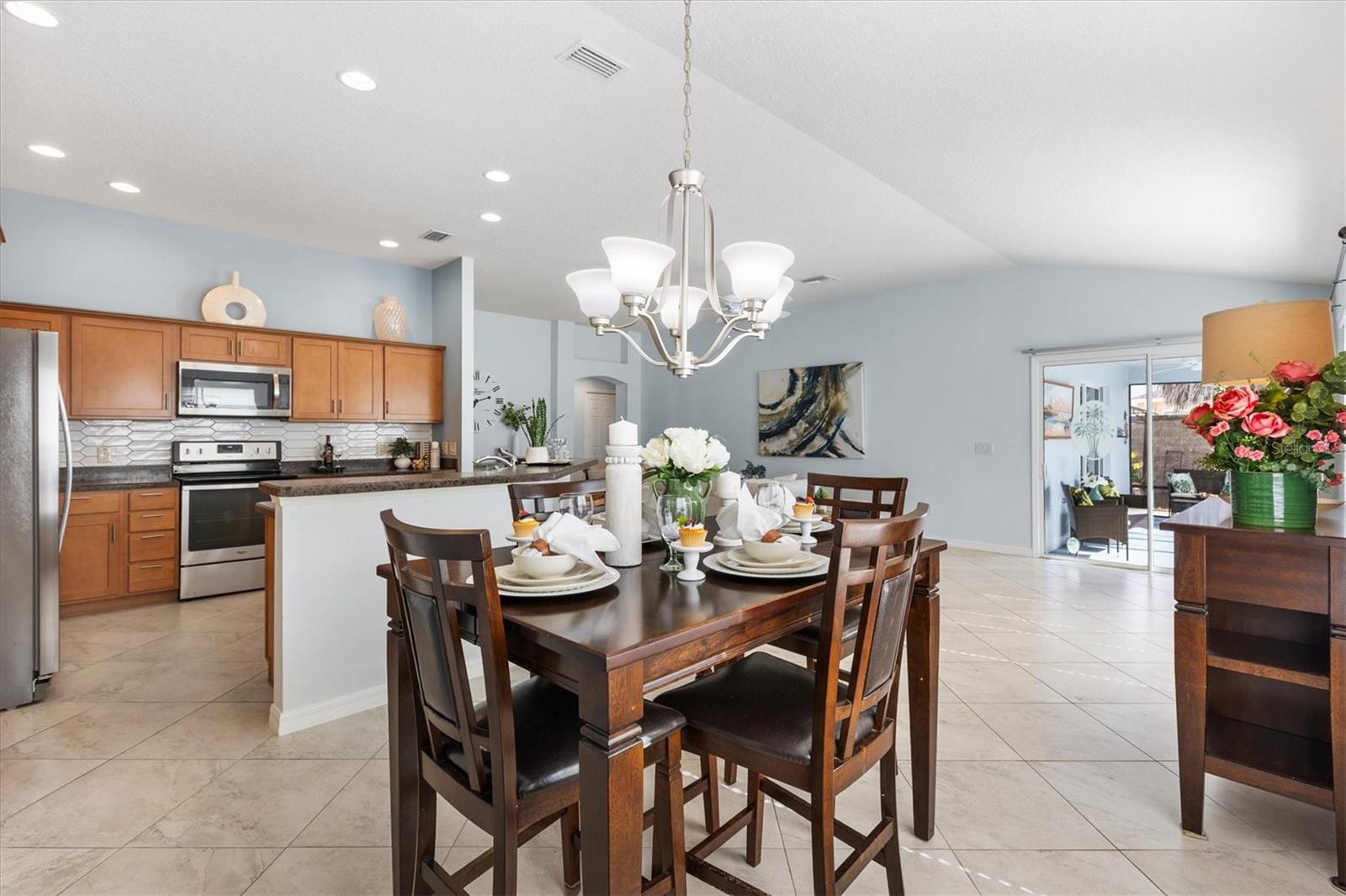 16839 SE 91ST PHILLIPS COURT, The Villages, FL 32162 16839 SE 91ST PHILLIPS COURT, The Villages, FL 32162