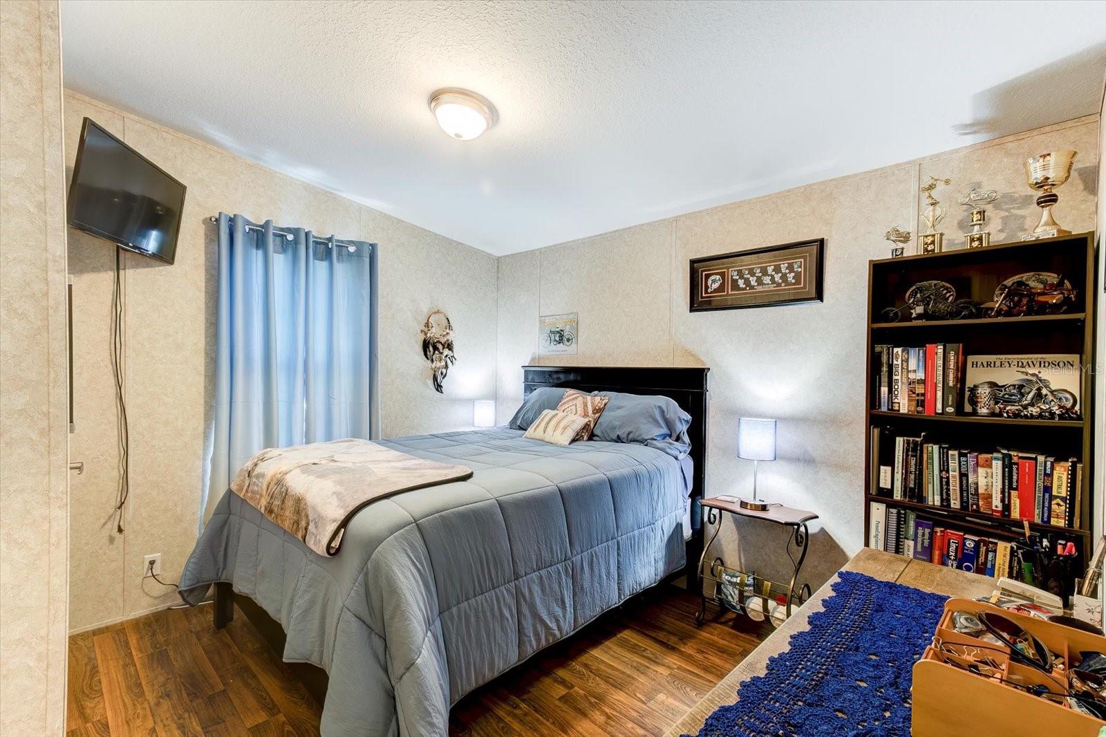 1440 S SHORE DRIVE, Tavares, FL 32778