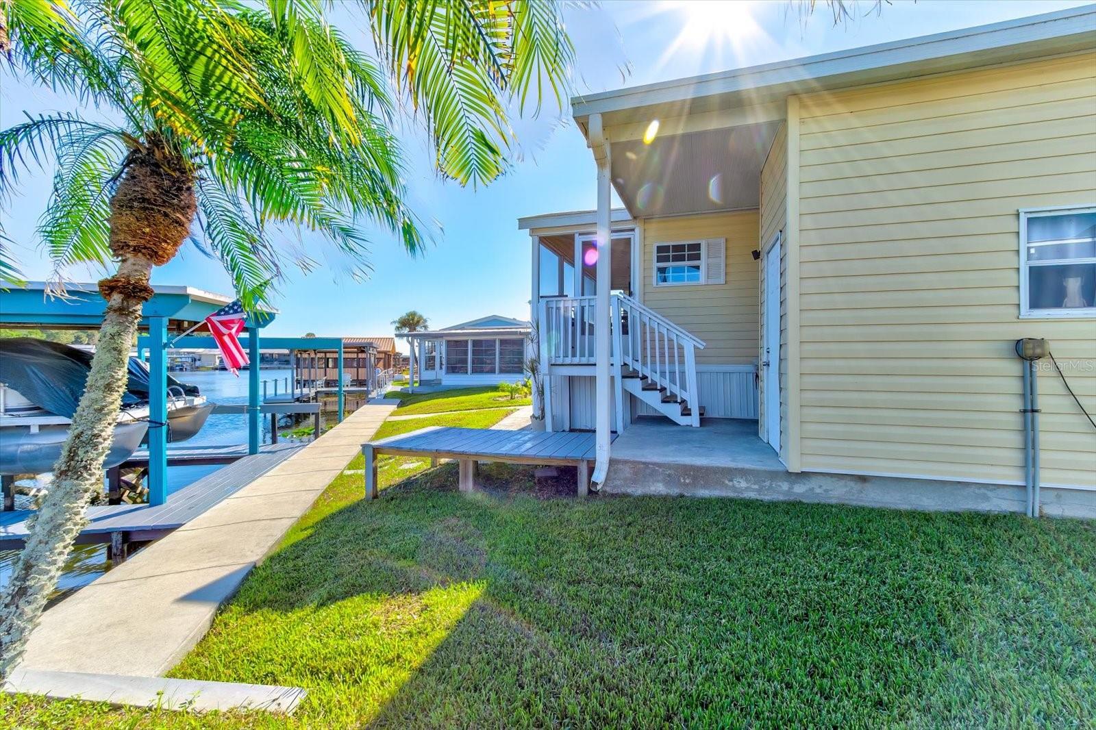 1440 S SHORE DRIVE, Tavares, FL 32778