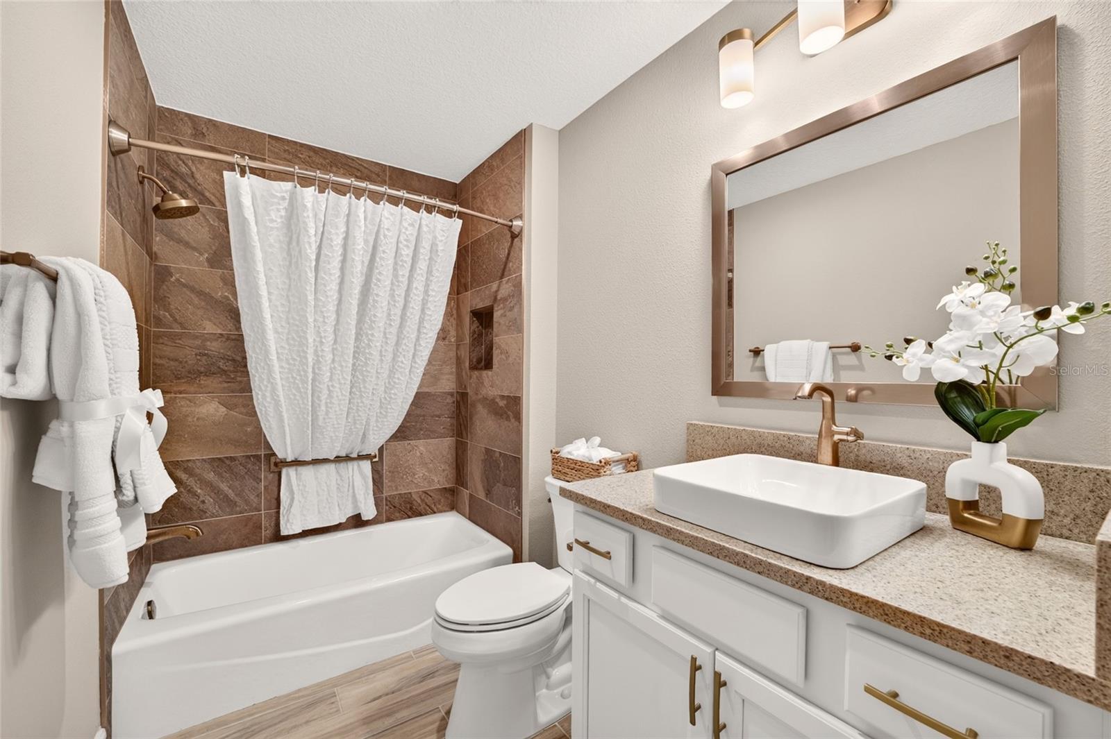 889 JAY STREET, The Villages, FL 32163