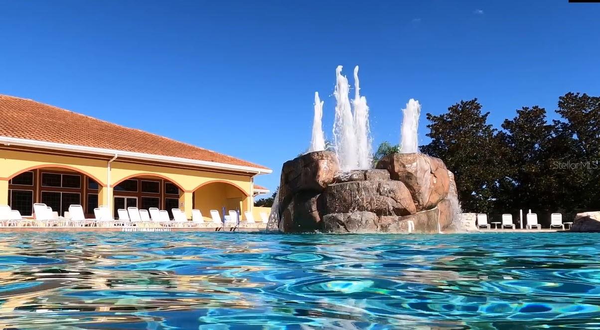 relaxing bubble fountain