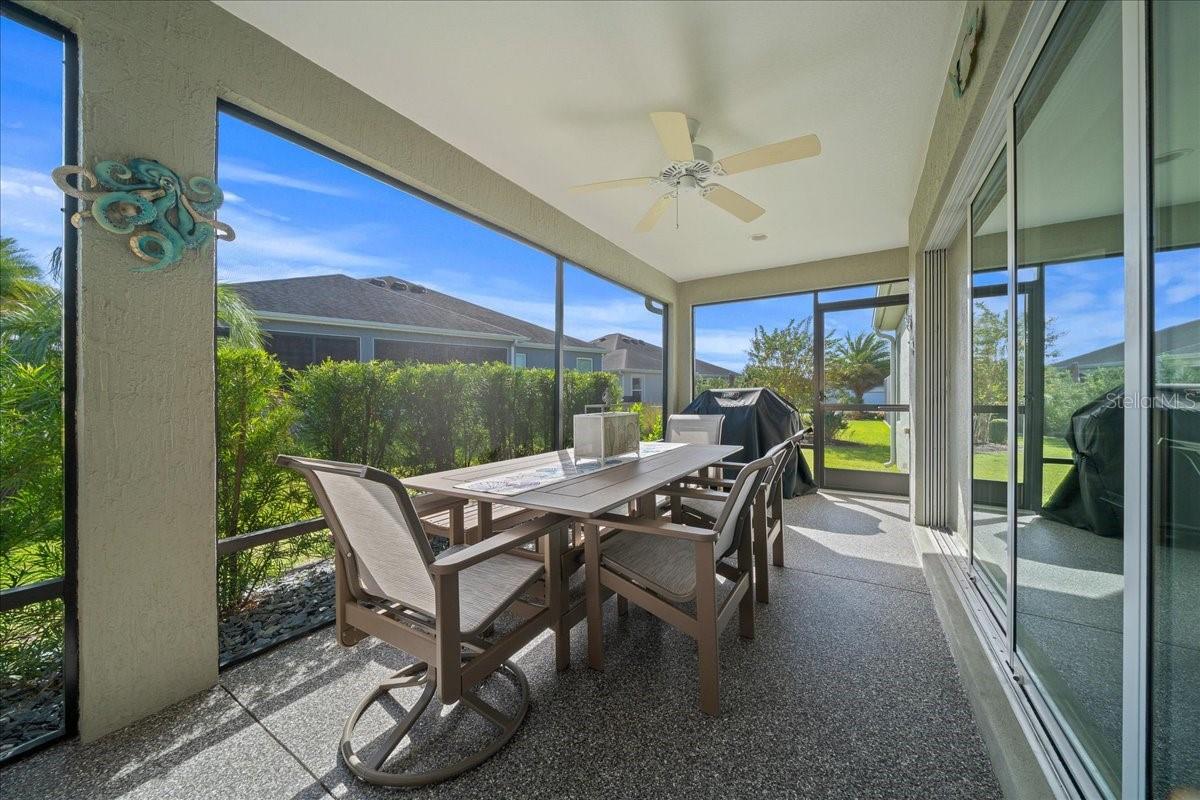 Ceiling Fan to Help Enjoy the Space