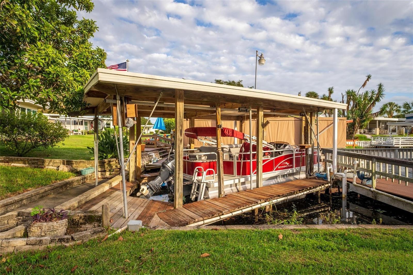 2417 VINDALE ROAD, Tavares, FL 32778