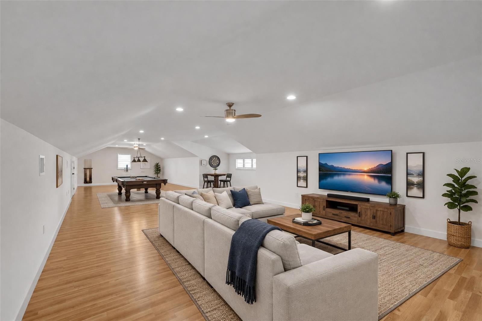 Loft - VIRTUALLY STANGED