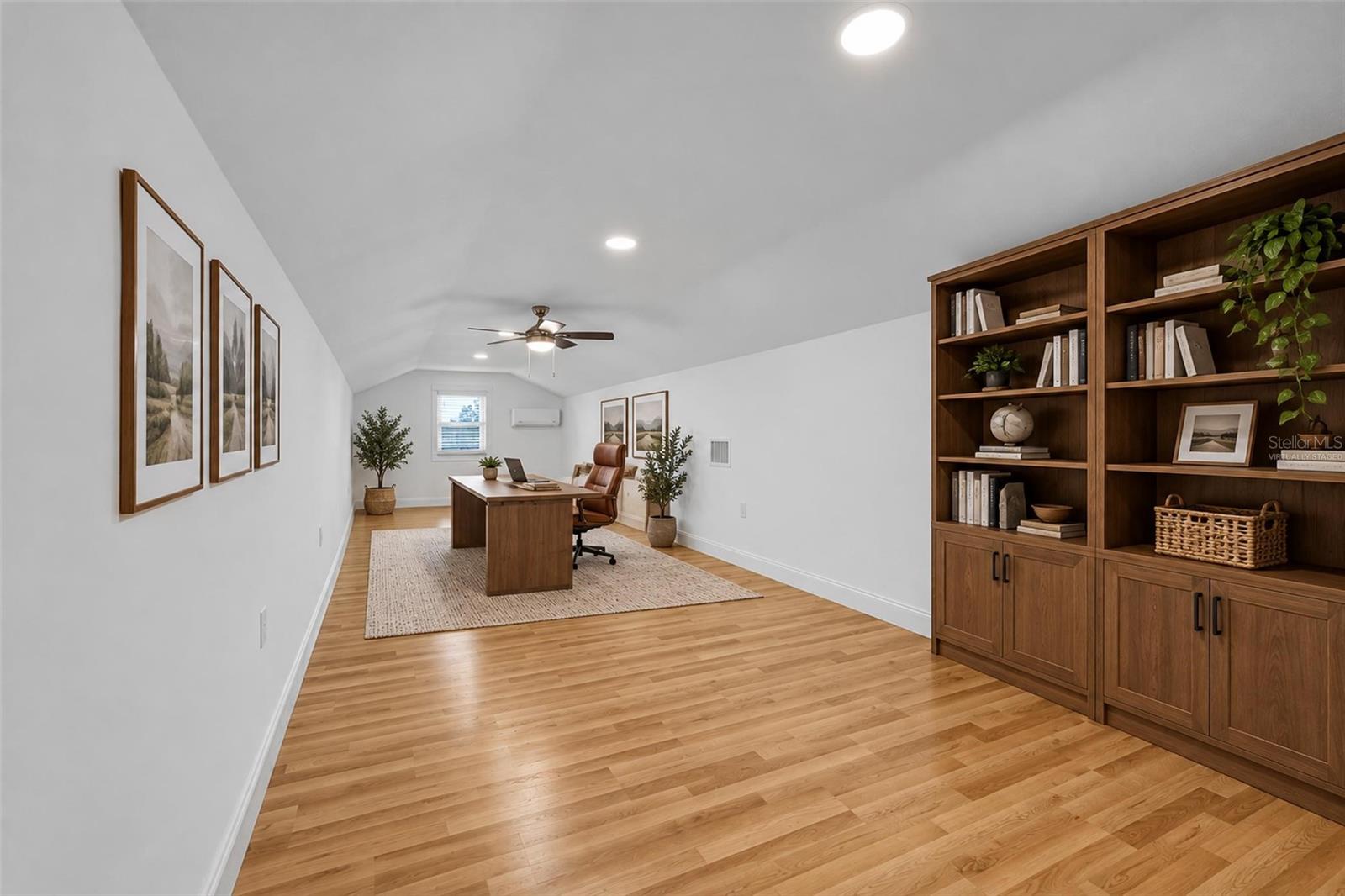 2nd FL Bonus Room - VIRTUALLY STAGED