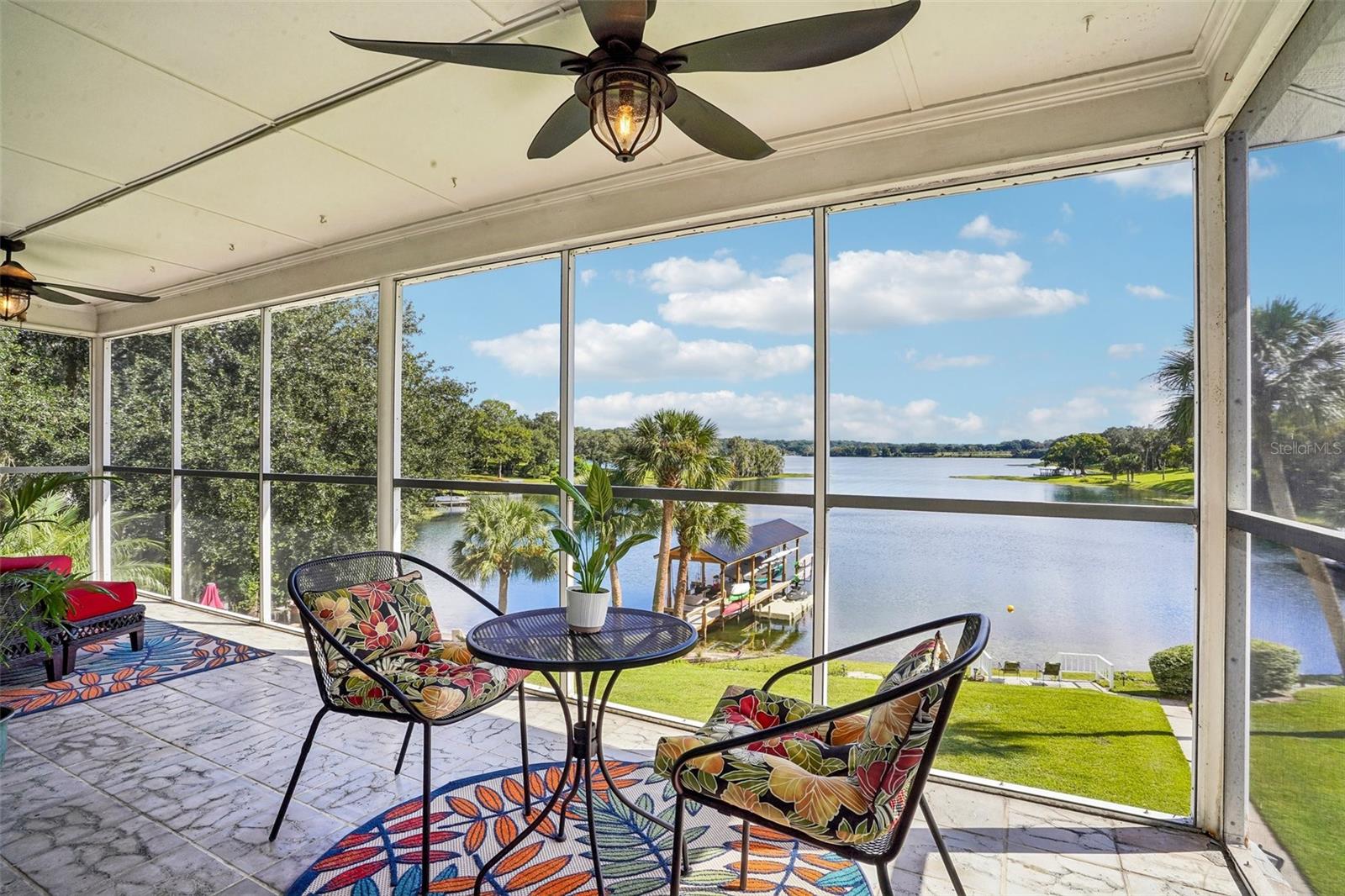 Main floor screened lanai