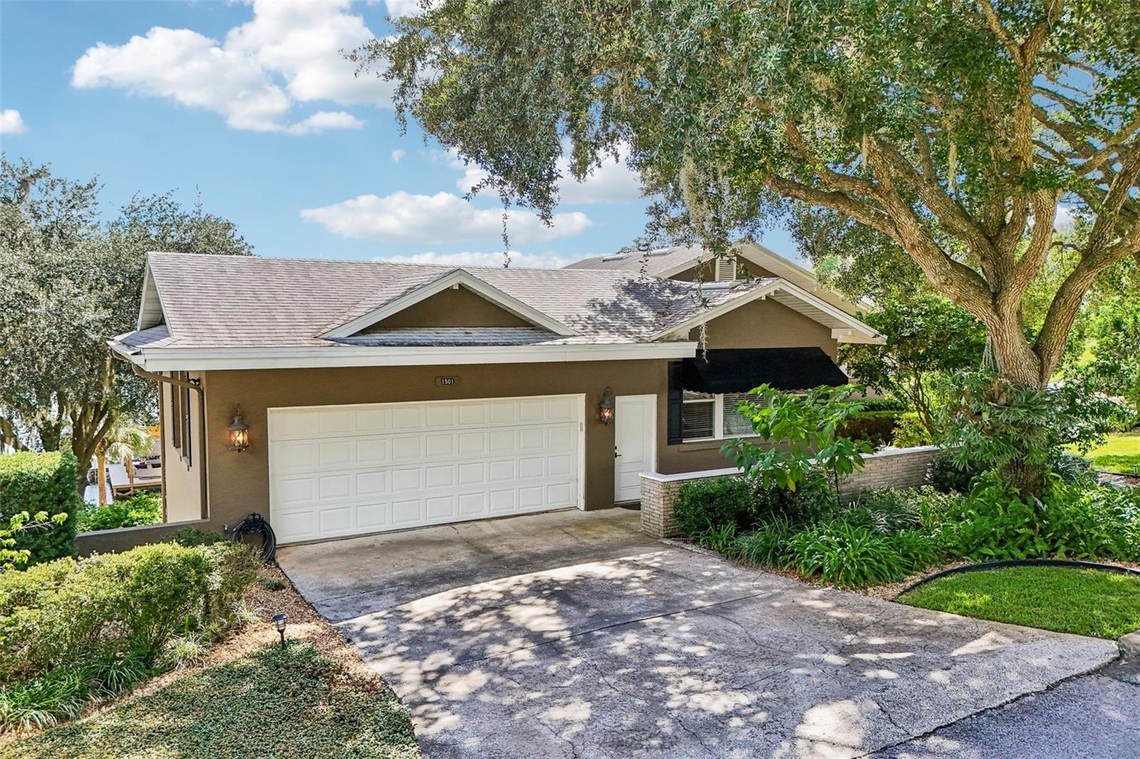 1501 FAHNSTOCK STREET, Eustis, FL 32726