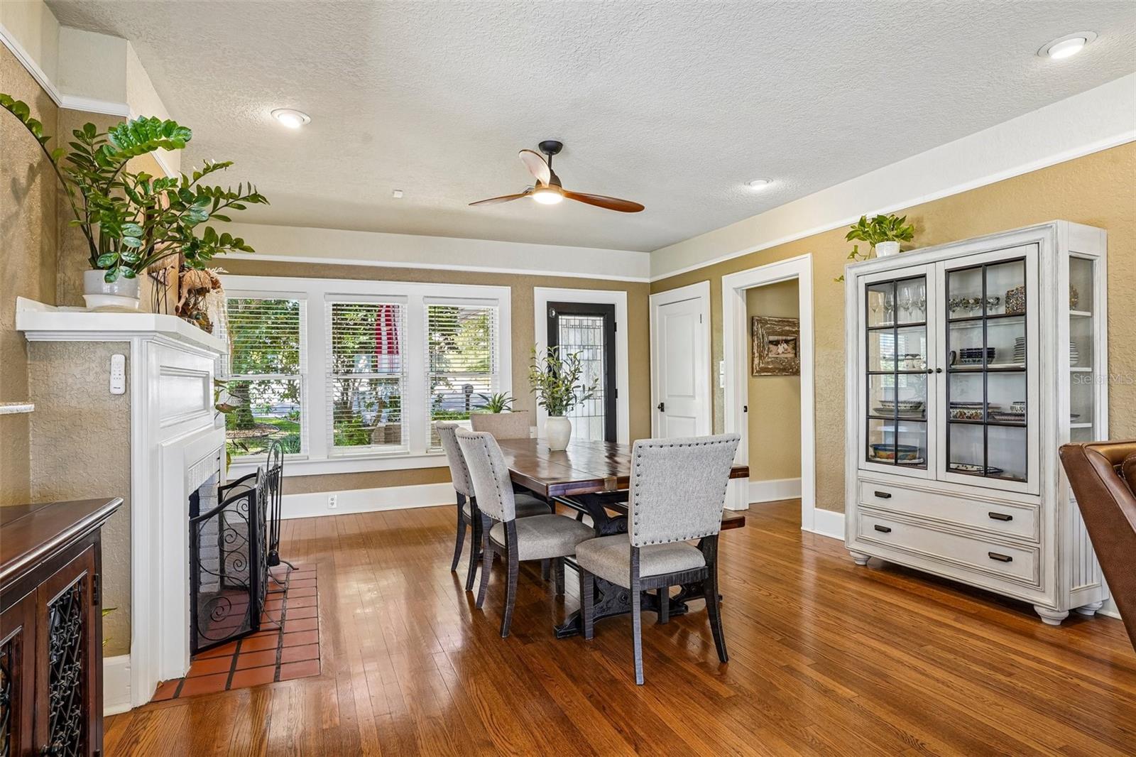 1501 FAHNSTOCK STREET, Eustis, FL 32726