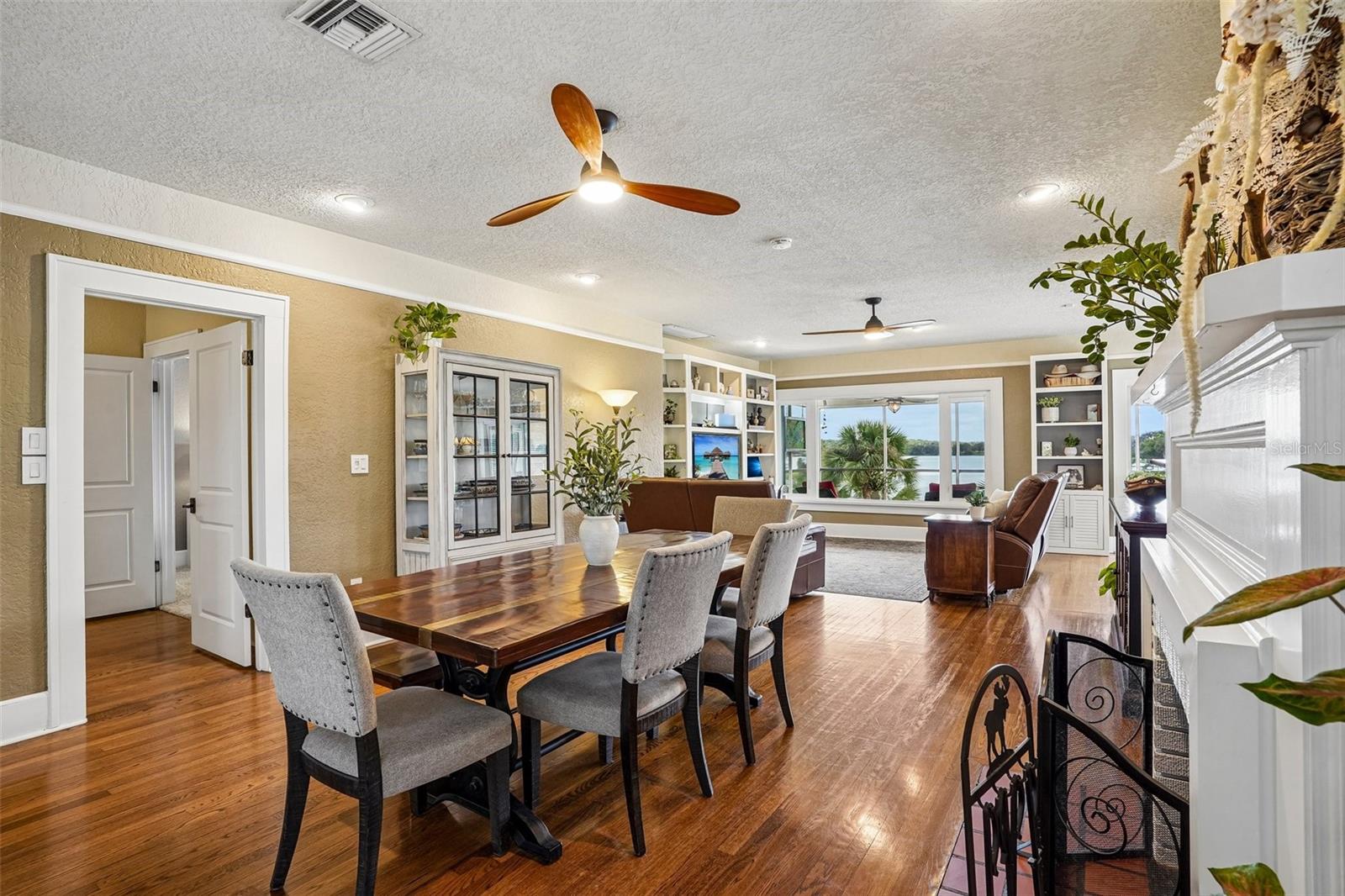 1501 FAHNSTOCK STREET, Eustis, FL 32726