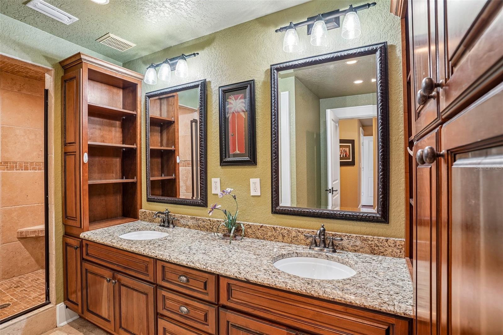 Full Bathroom downstairs
