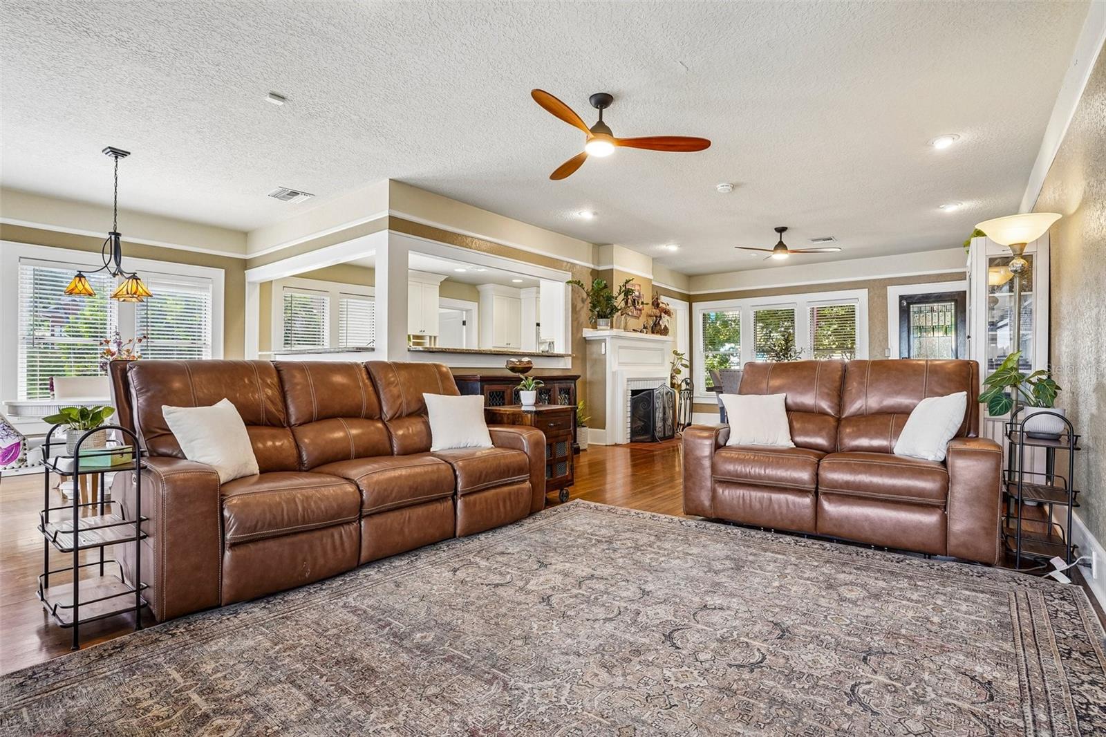 1501 FAHNSTOCK STREET, Eustis, FL 32726