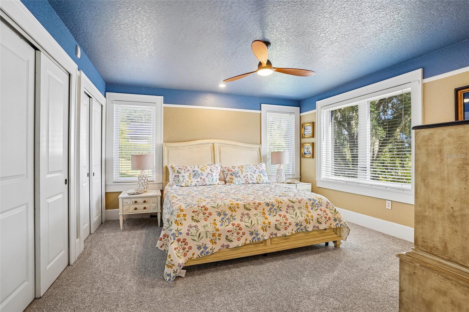 Bedroom 4-offers washer & dryer connection in closet