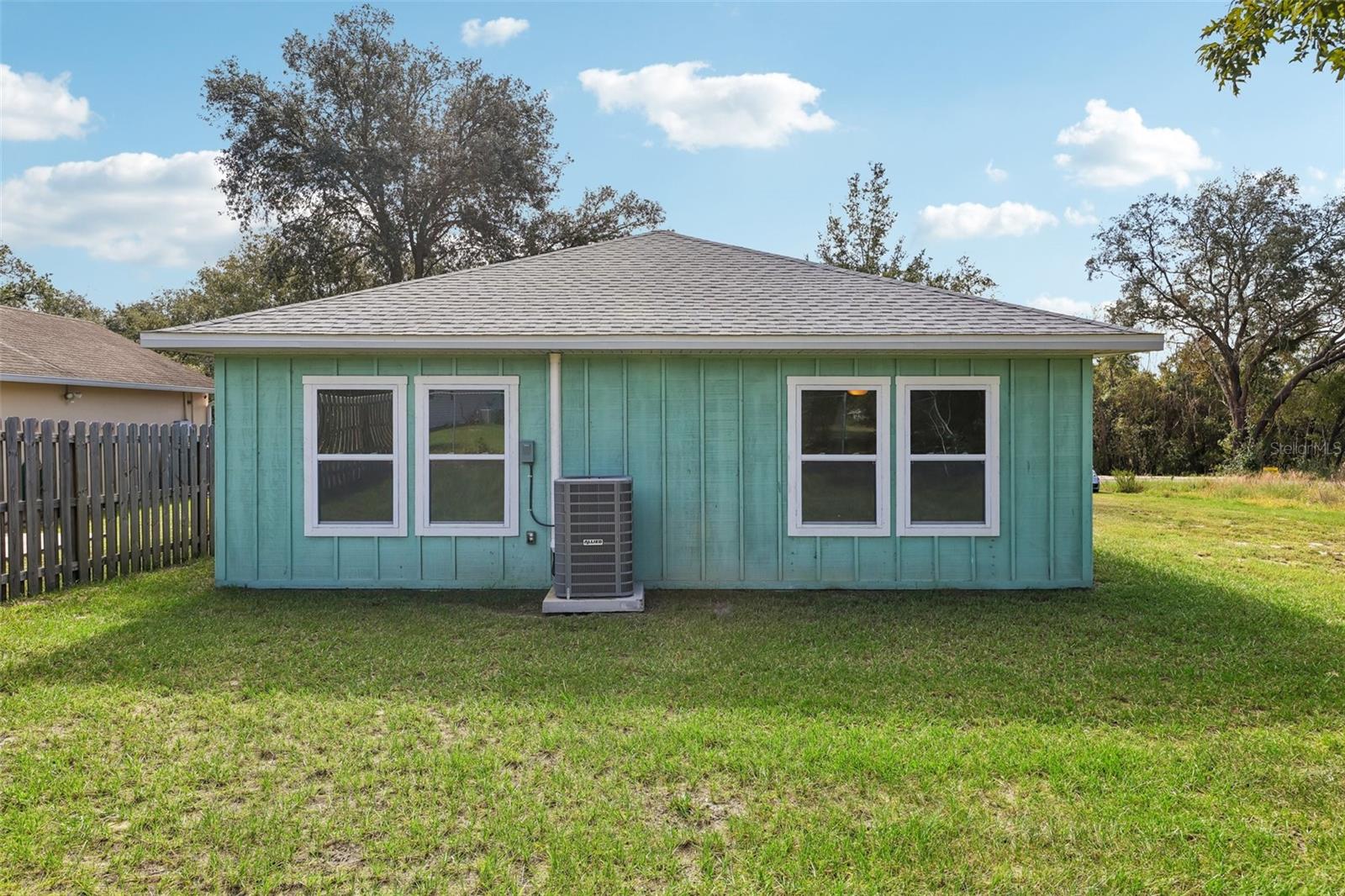 40091 OAKRIDGE DRIVE, Lady Lake, FL 32159
