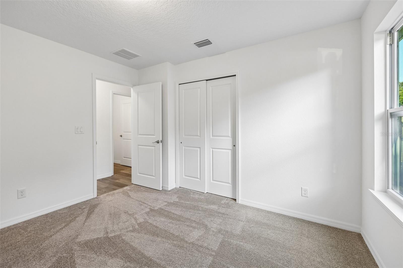 40091 OAKRIDGE DRIVE, Lady Lake, FL 32159
