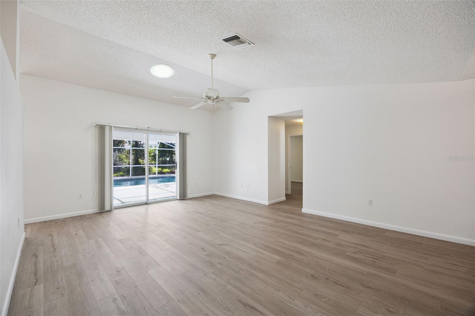 26233 NEWCOMBE CIRCLE, Leesburg, FL 34748