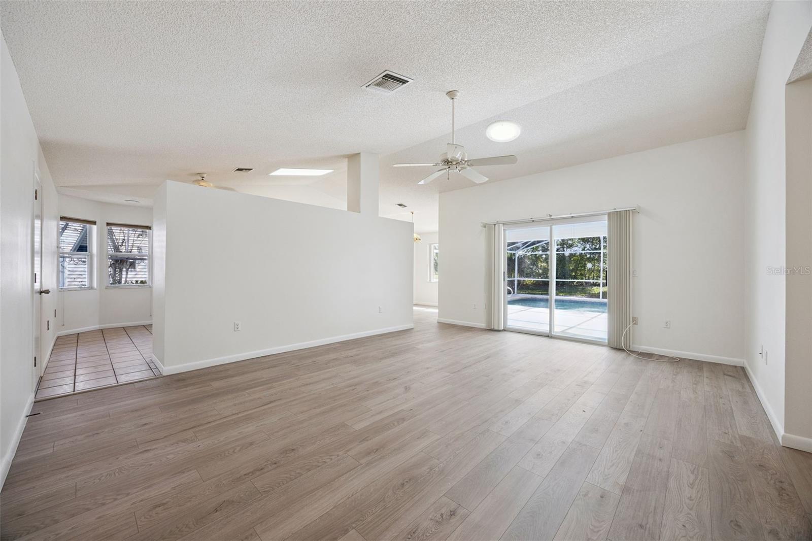 26233 NEWCOMBE CIRCLE, Leesburg, FL 34748