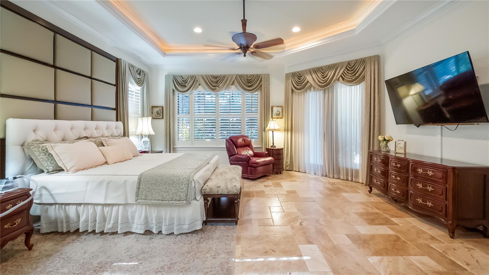 Luxurious Primary Suite Luxurious Primary Suite
