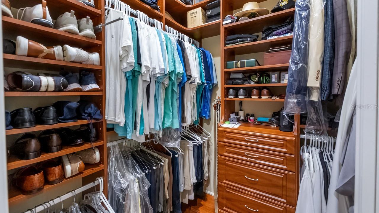 Custom Closets