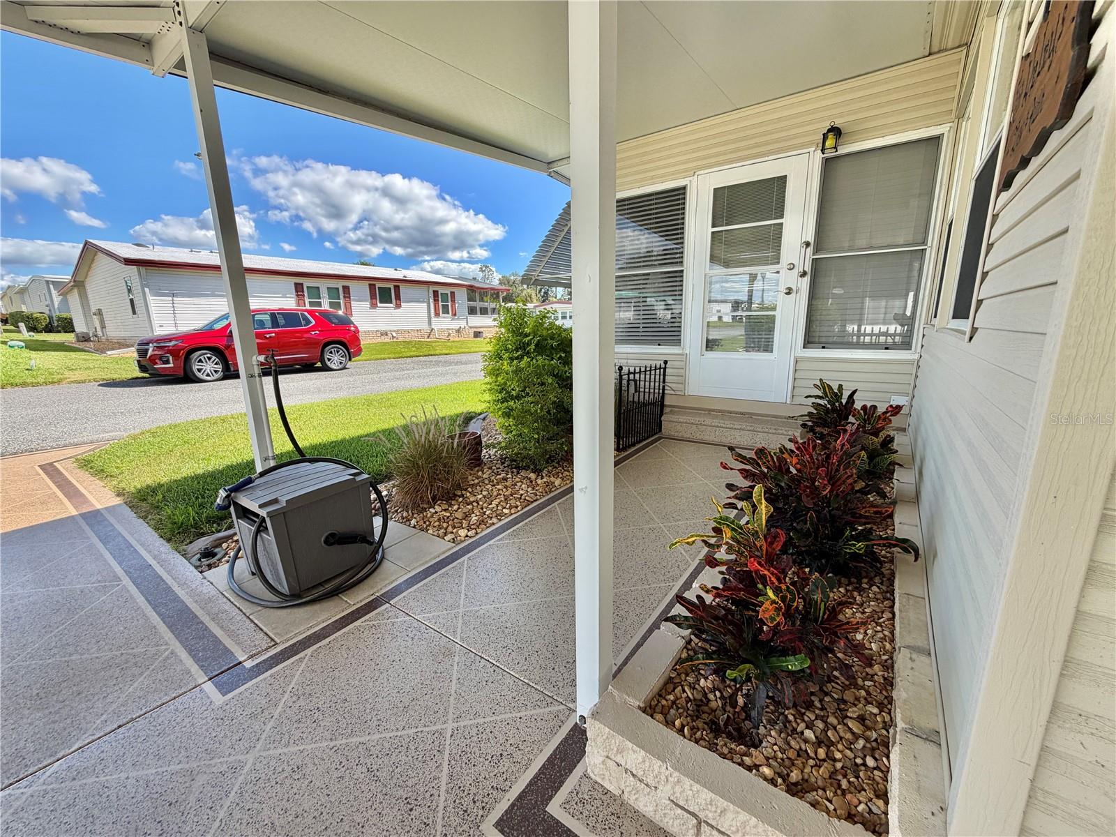 131 BOUGAINVILLEA DRIVE, Leesburg, FL 34748