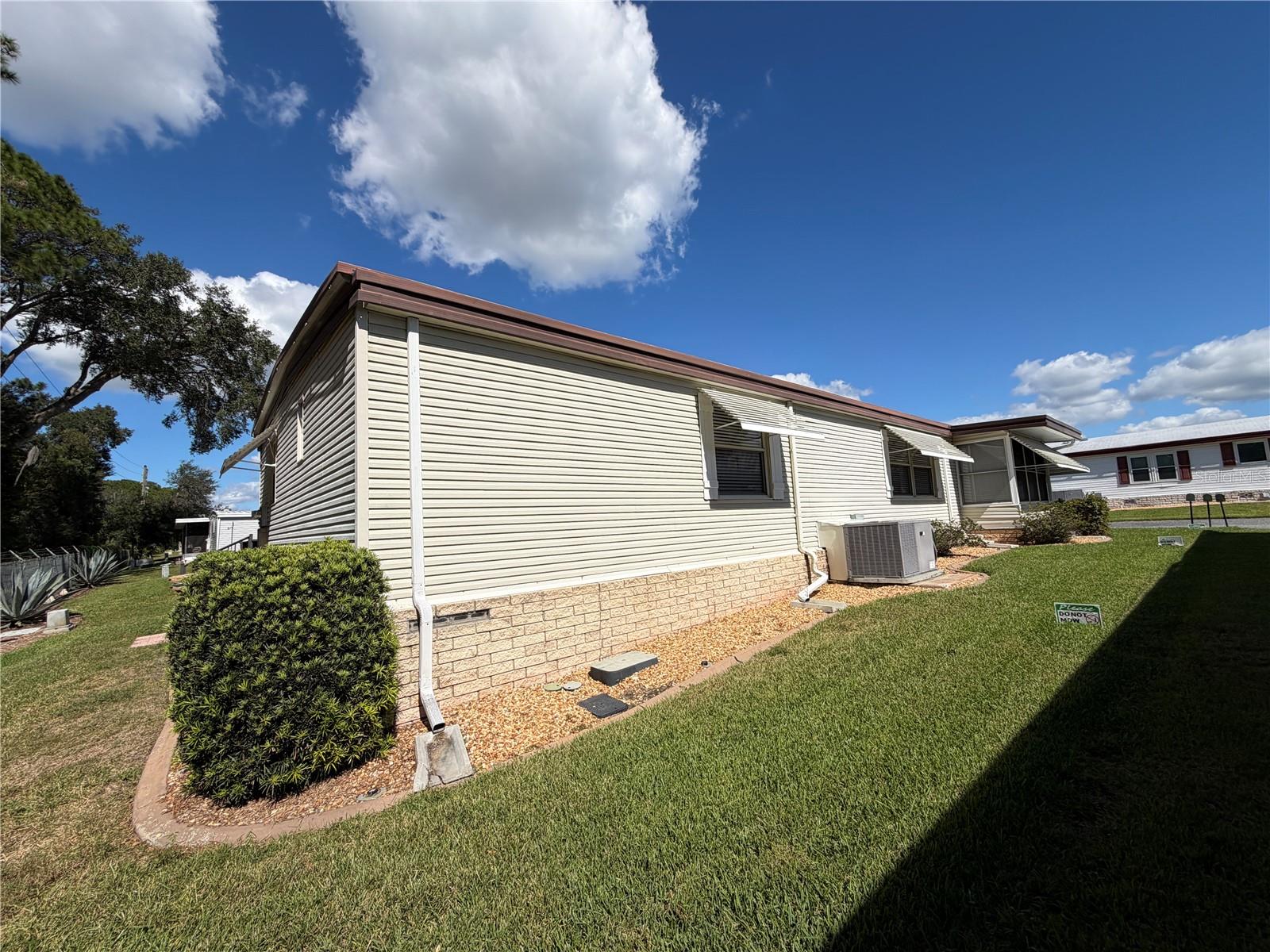 131 BOUGAINVILLEA DRIVE, Leesburg, FL 34748