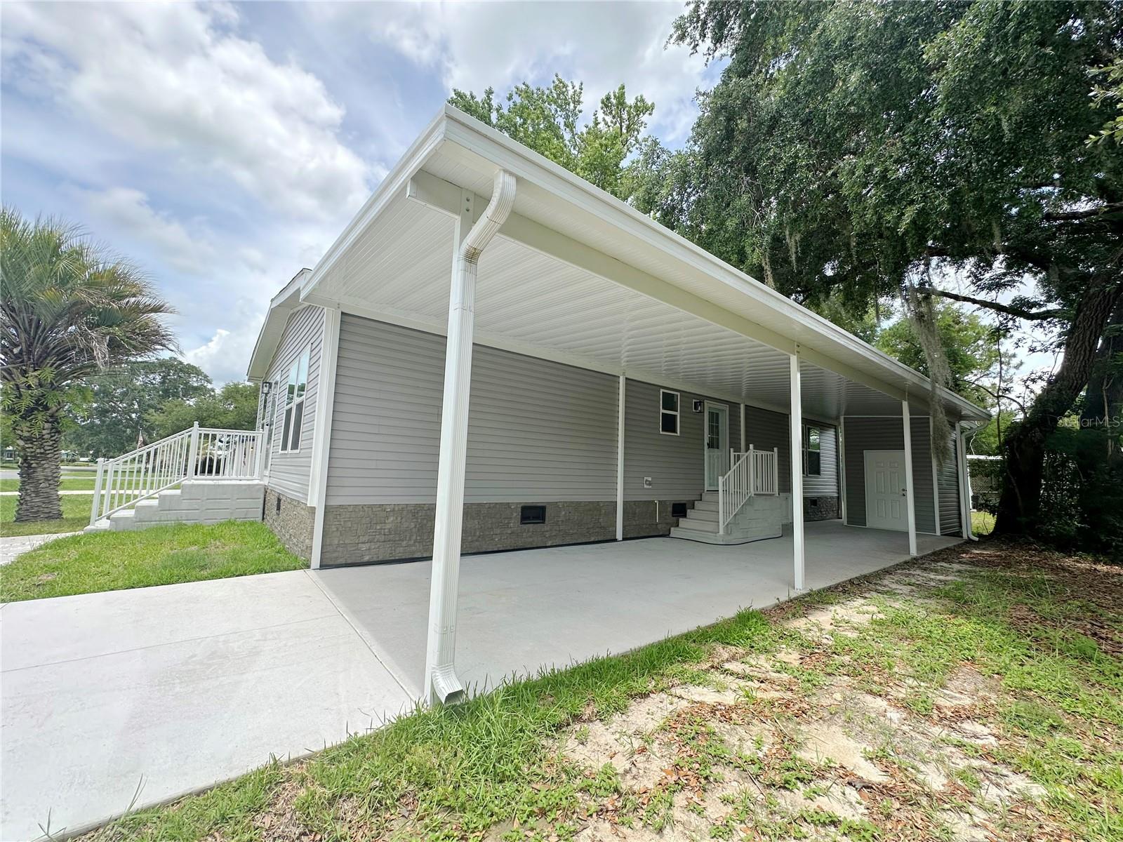 18 ROBIN ROAD, Wildwood, FL 34785