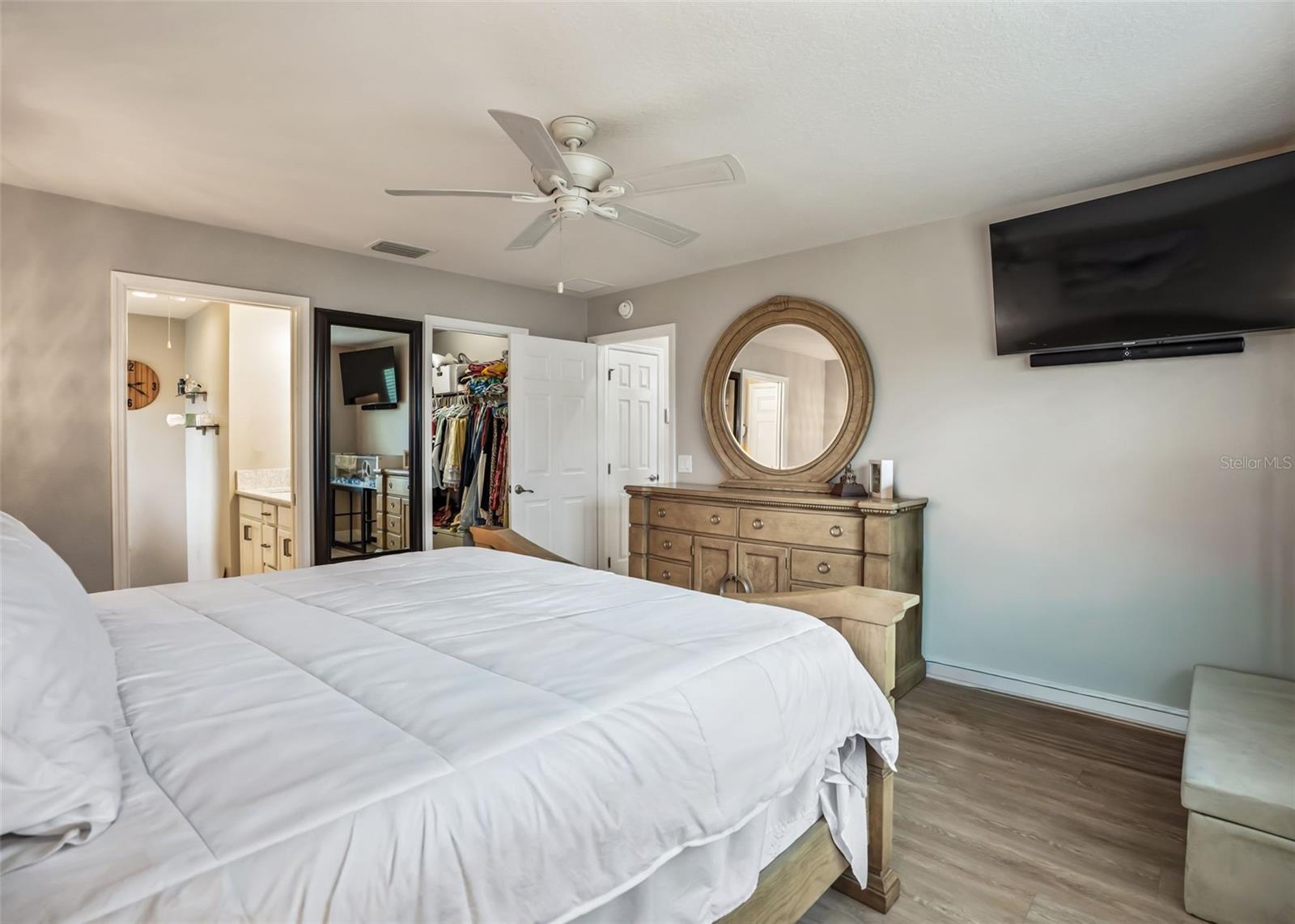3229 DRESSENDORFER DRIVE, The Villages, FL 32163