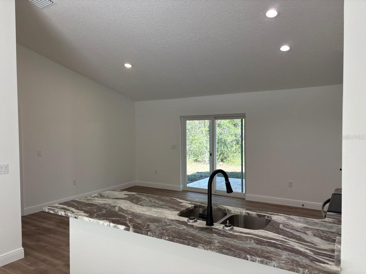 8460 N POCONO DRIVE, Dunnellon, FL 34434