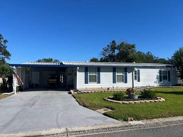 Front view of property