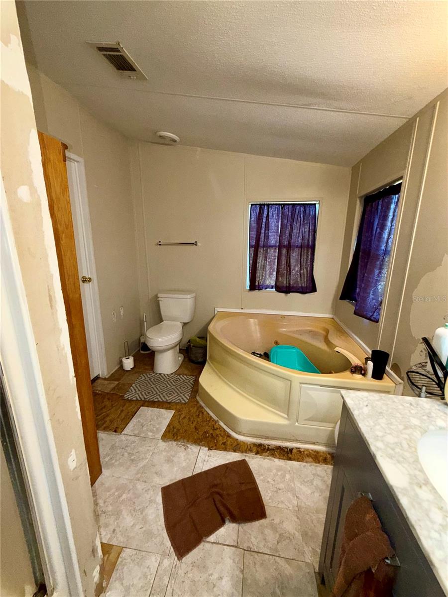 25207 JEFFERSON STREET, Astatula, FL 34705