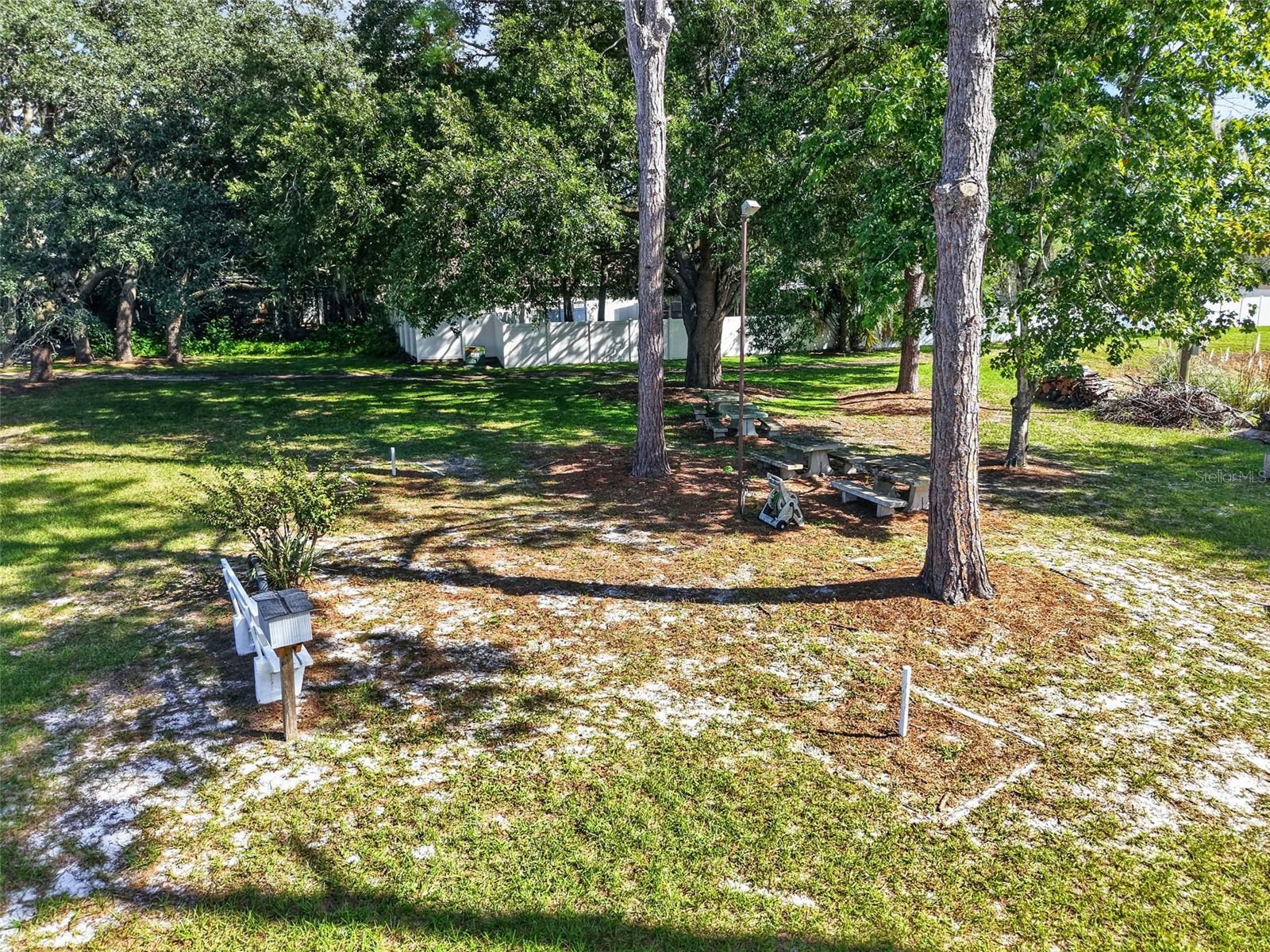 2005 STACEY DR, Mount Dora, FL 32757
