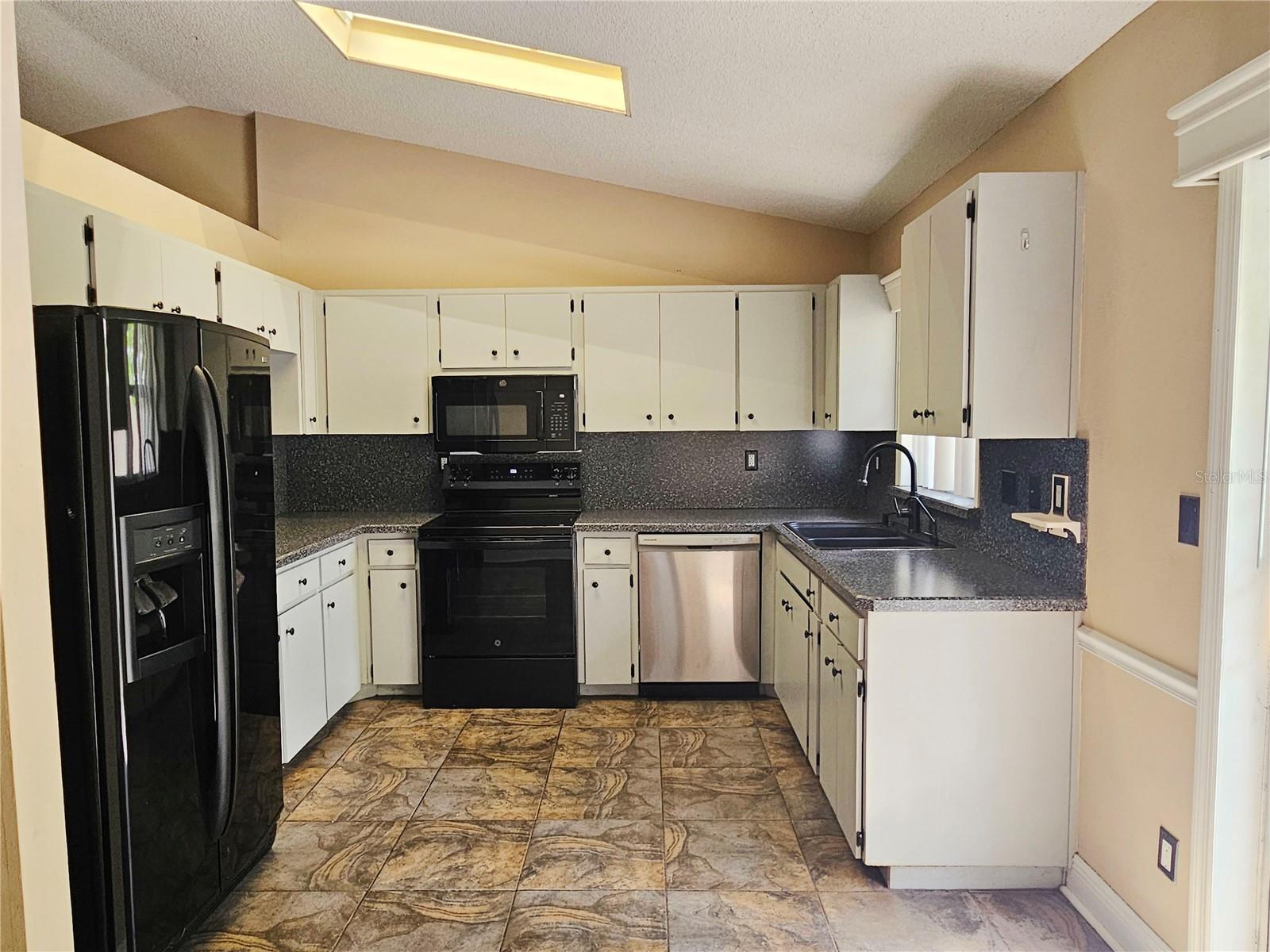 1200 WOODDELL DRIVE, Safety Harbor, FL 34695
